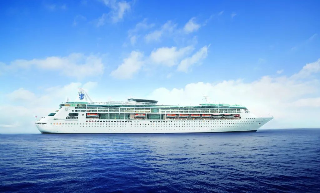 Grandeur of the Seas, the ship of the first leg