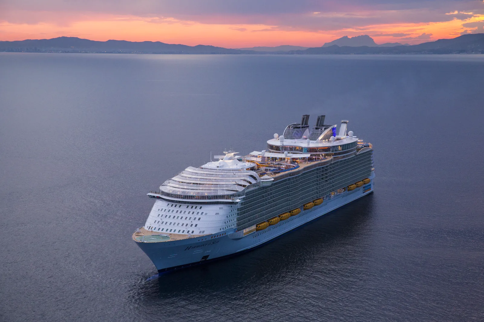 Harmony of the Seas, the ship of the first leg
