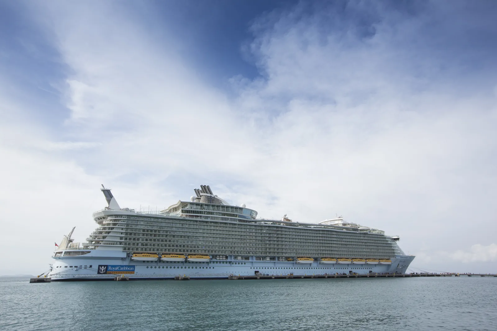 Oasis of the Seas, the ship of the first leg