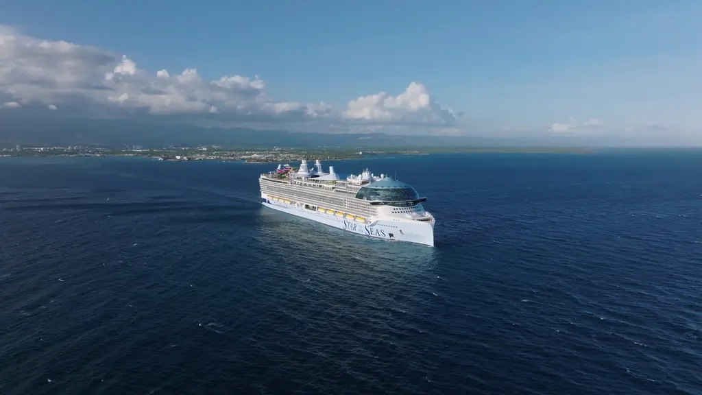 Star of the Seas, the ship of the first leg